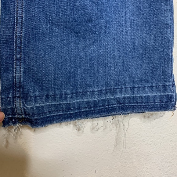 Free People High Waist Flared Jeans with Raw Hem in Stone Wash NWT Sz 26 - Picture 5 of 8